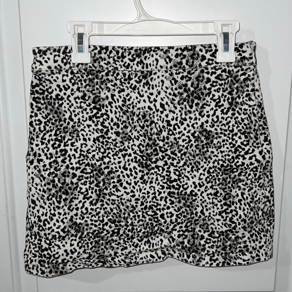 B&W Cheetah Print Mini Skirt